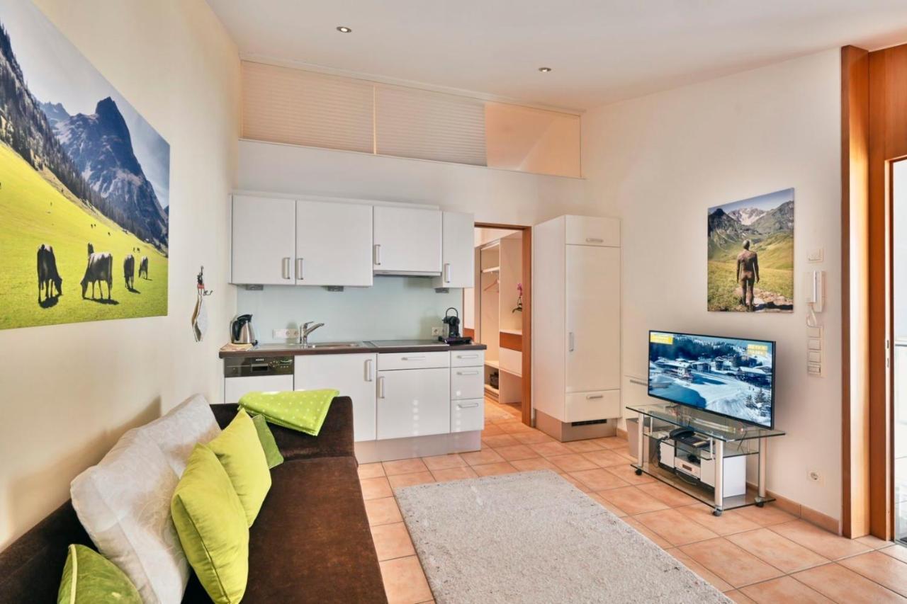 Appartements Haus Dr Muxel レッヒ エクステリア 写真
