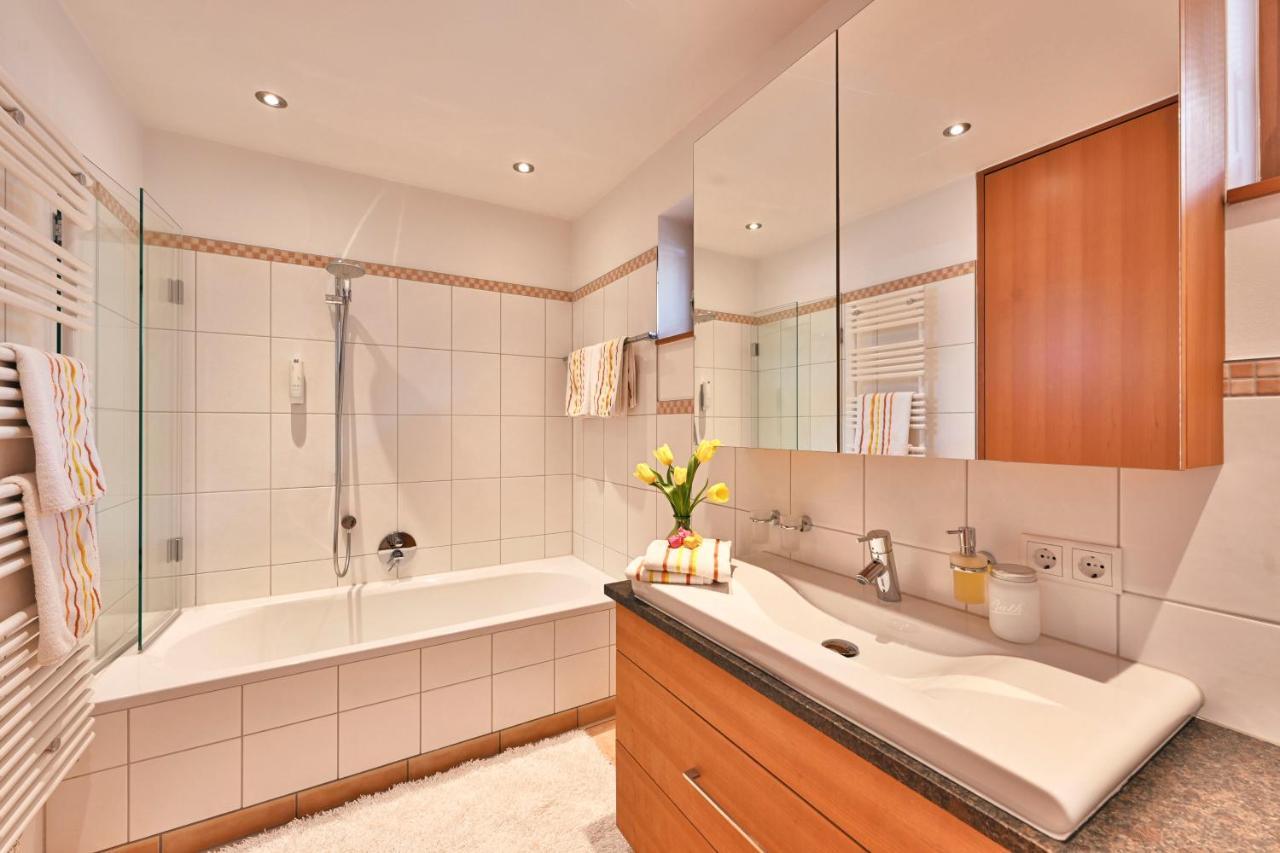 Appartements Haus Dr Muxel レッヒ エクステリア 写真
